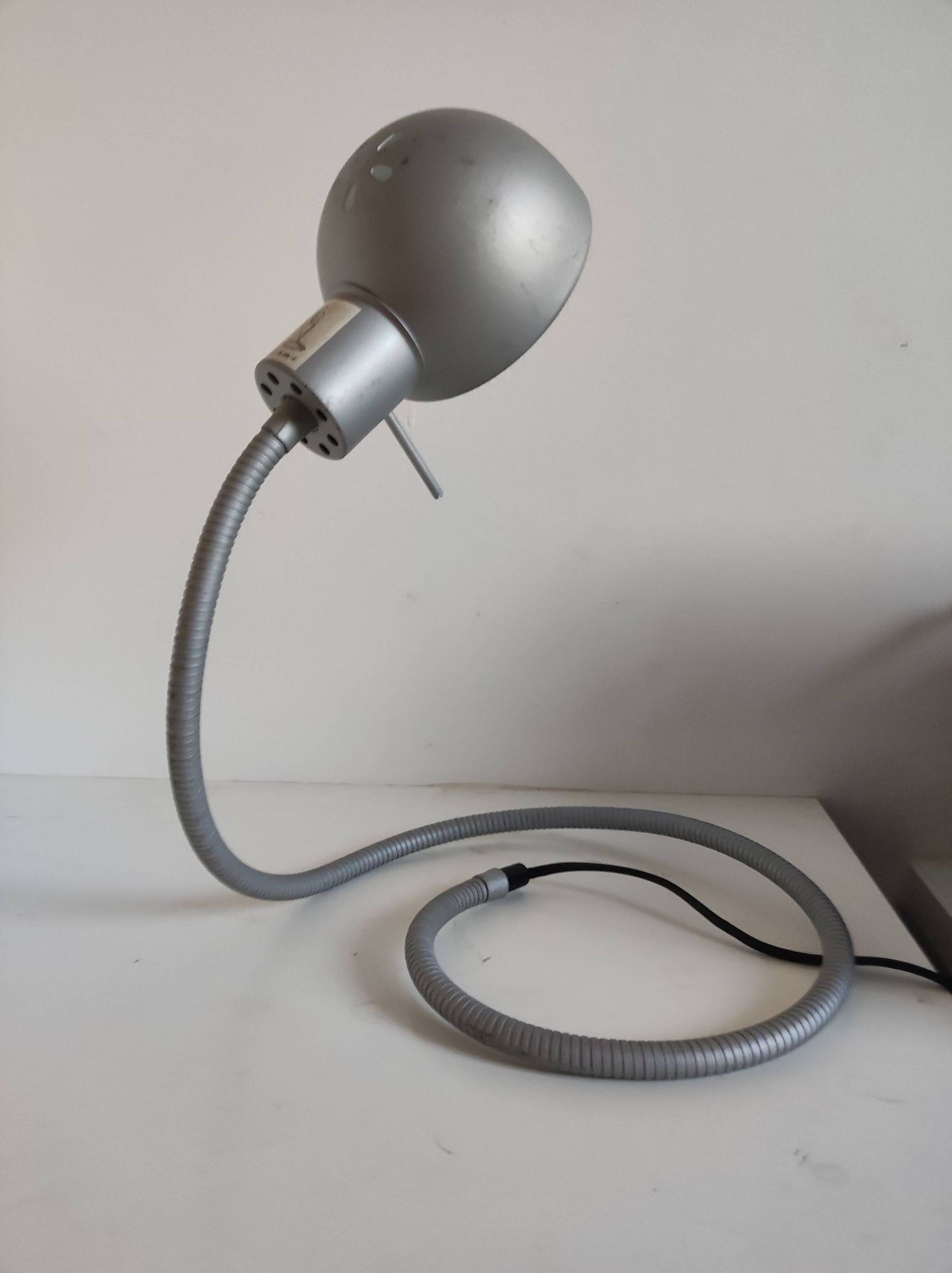 Flexible snake lamp Hebi by Isao Hasoe for Valenti Luce vintage 70 80 s