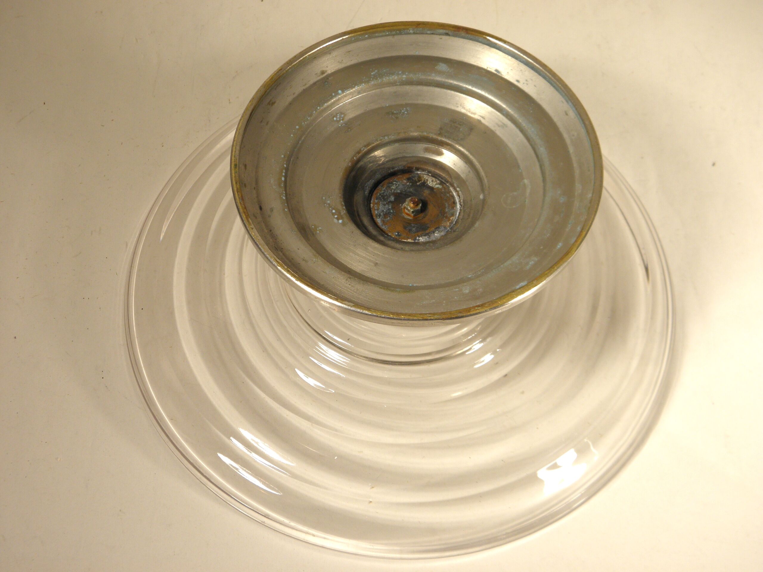 Art deco cup in glass and metal