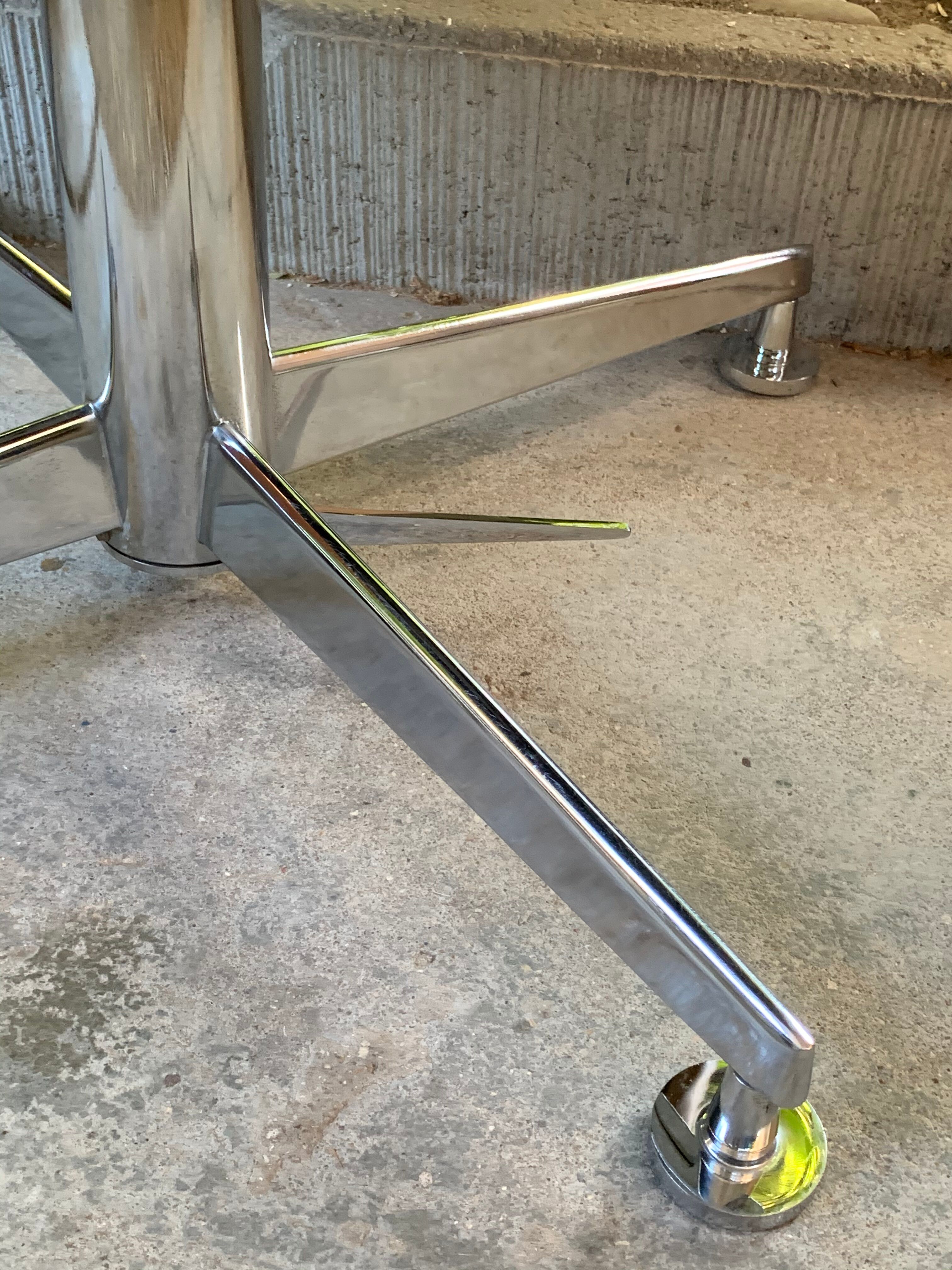 Airborne 1970s "bridge" swivel chair