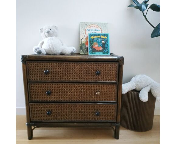 Rattan chest of drawers and canning