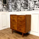 Commode vintage pieds fuseaux