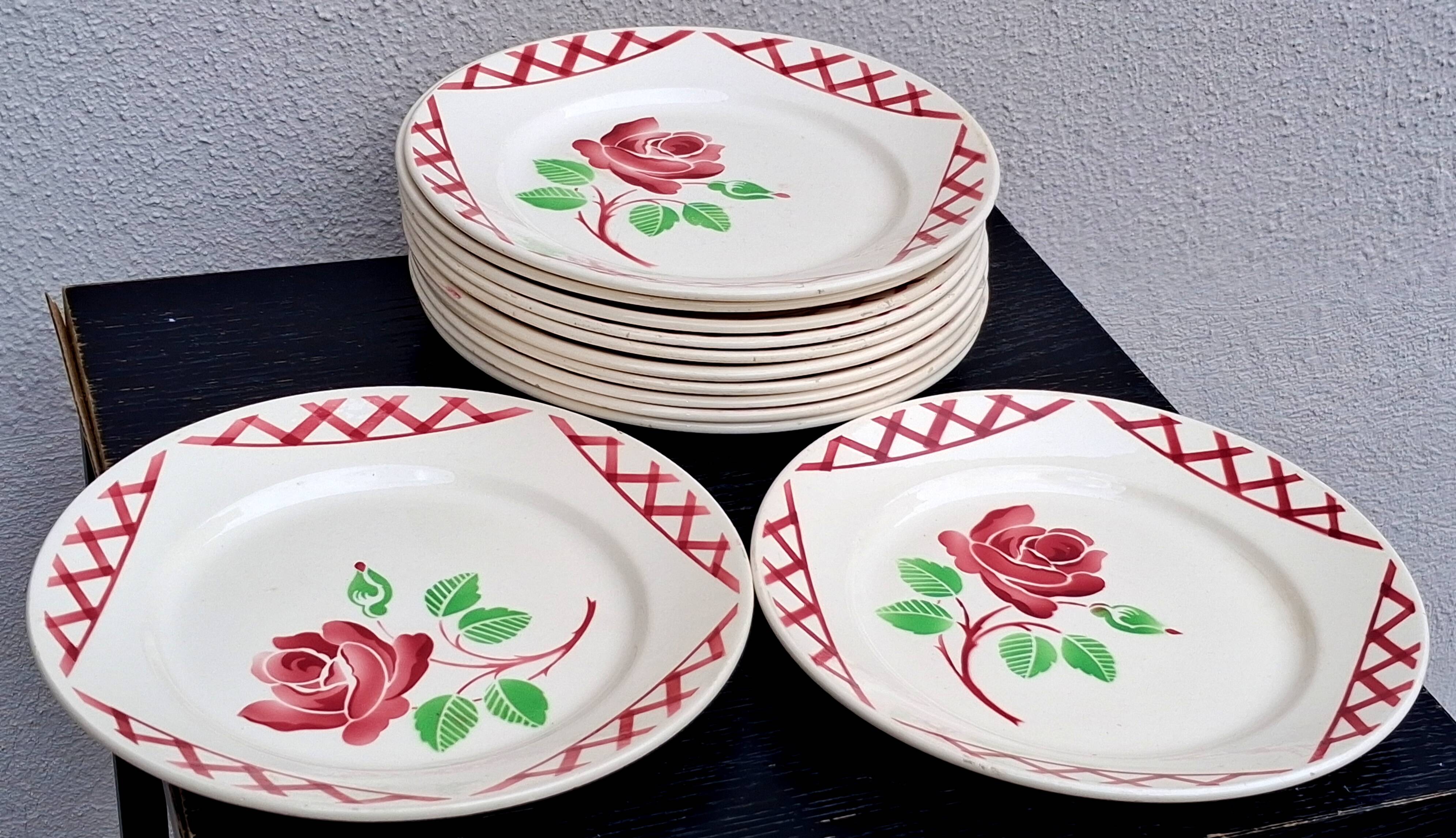 Dining table service, ironstone plates, Badonvilliers