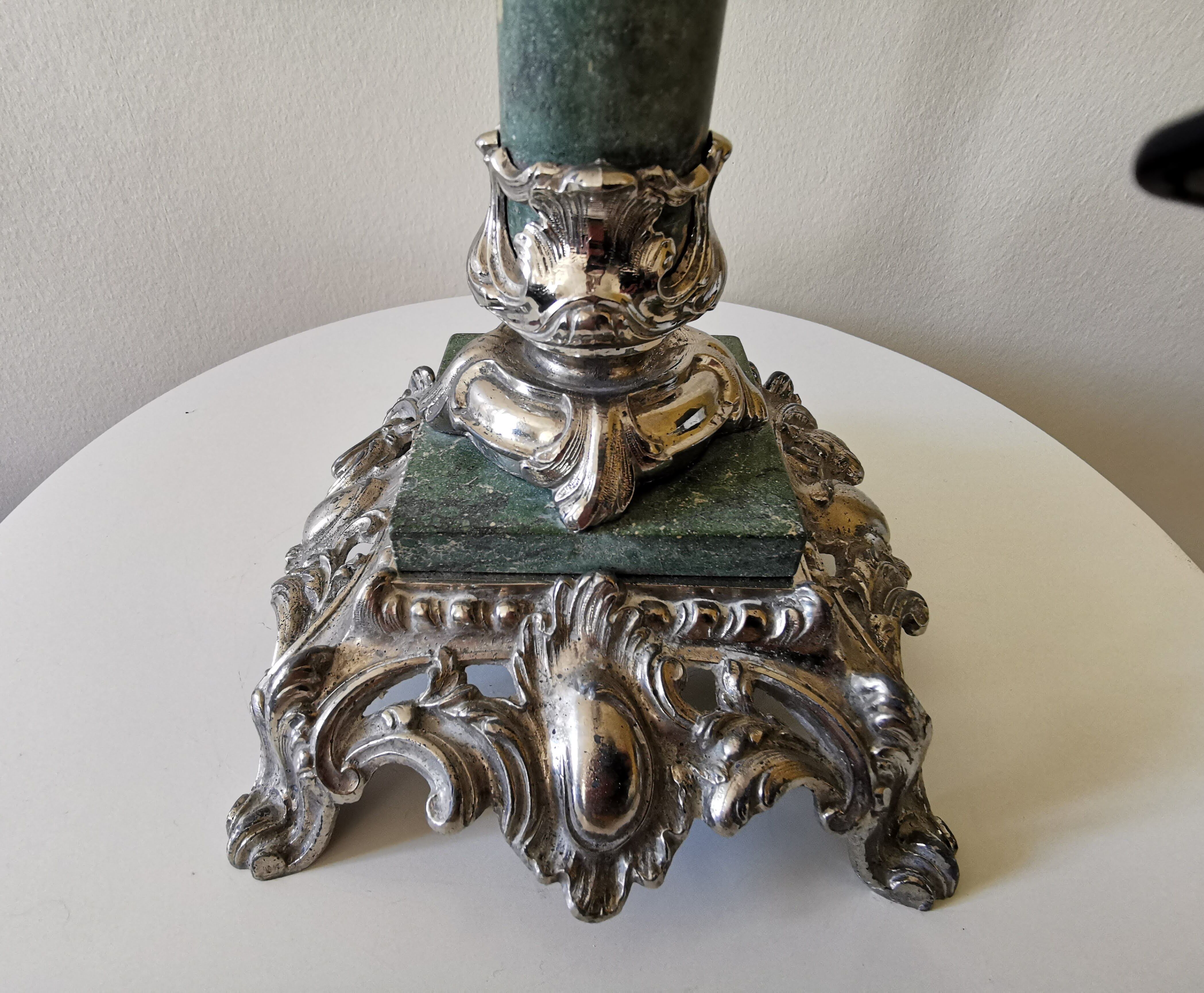 Kerosene lamp late nineteenth century mounted on Corinthian column.
