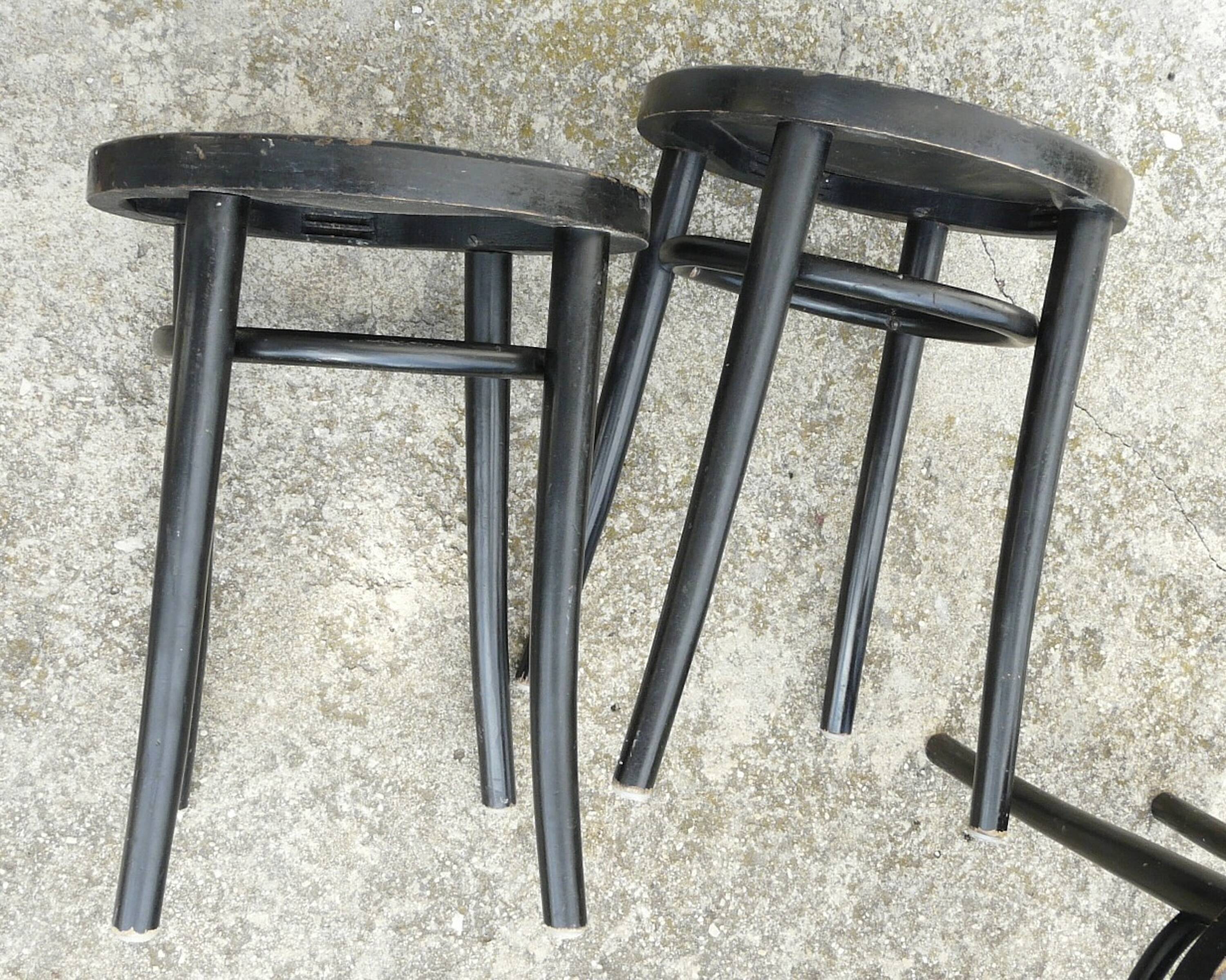 Set of 4 black curved wood bistro stools