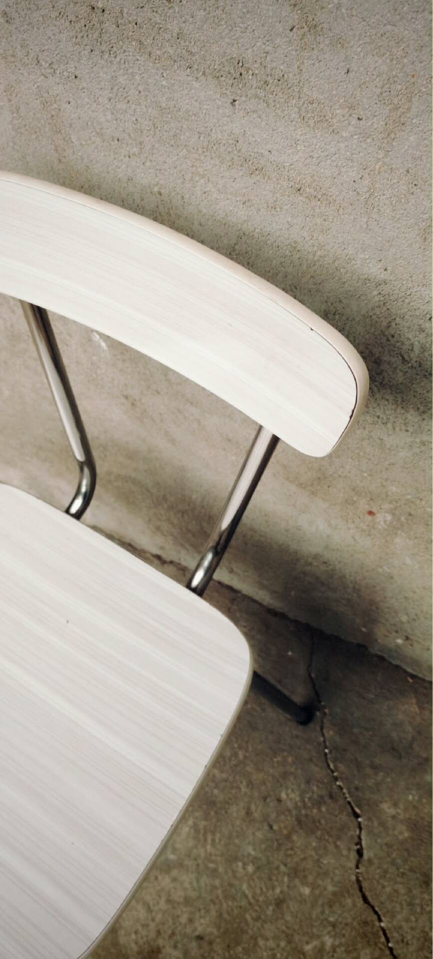 Chaise Formica blanche