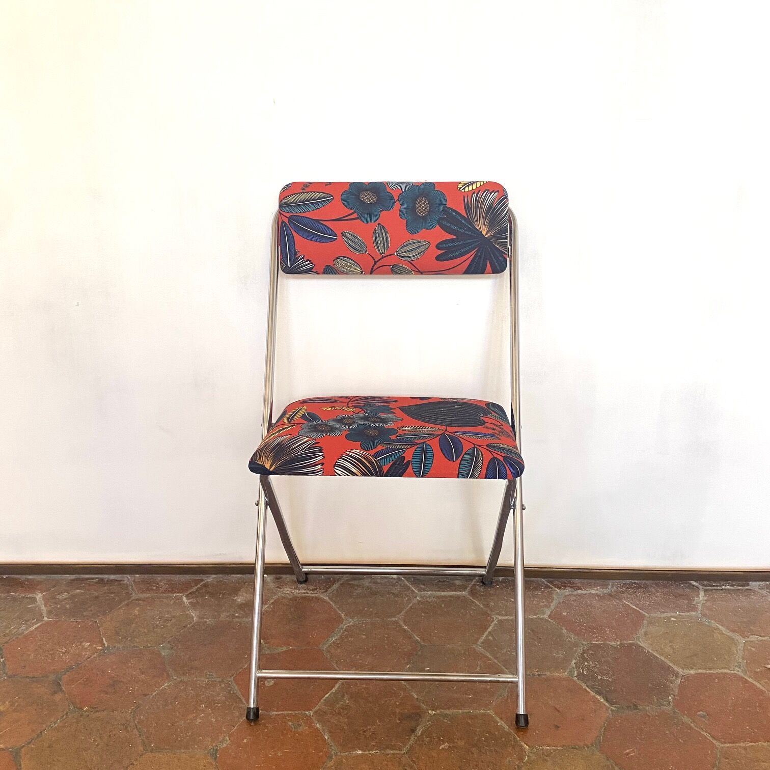 Vintage upcycling folding chair