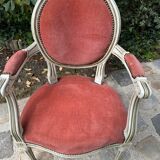 Paire de fauteuils  médaillons de style Louis  XVI