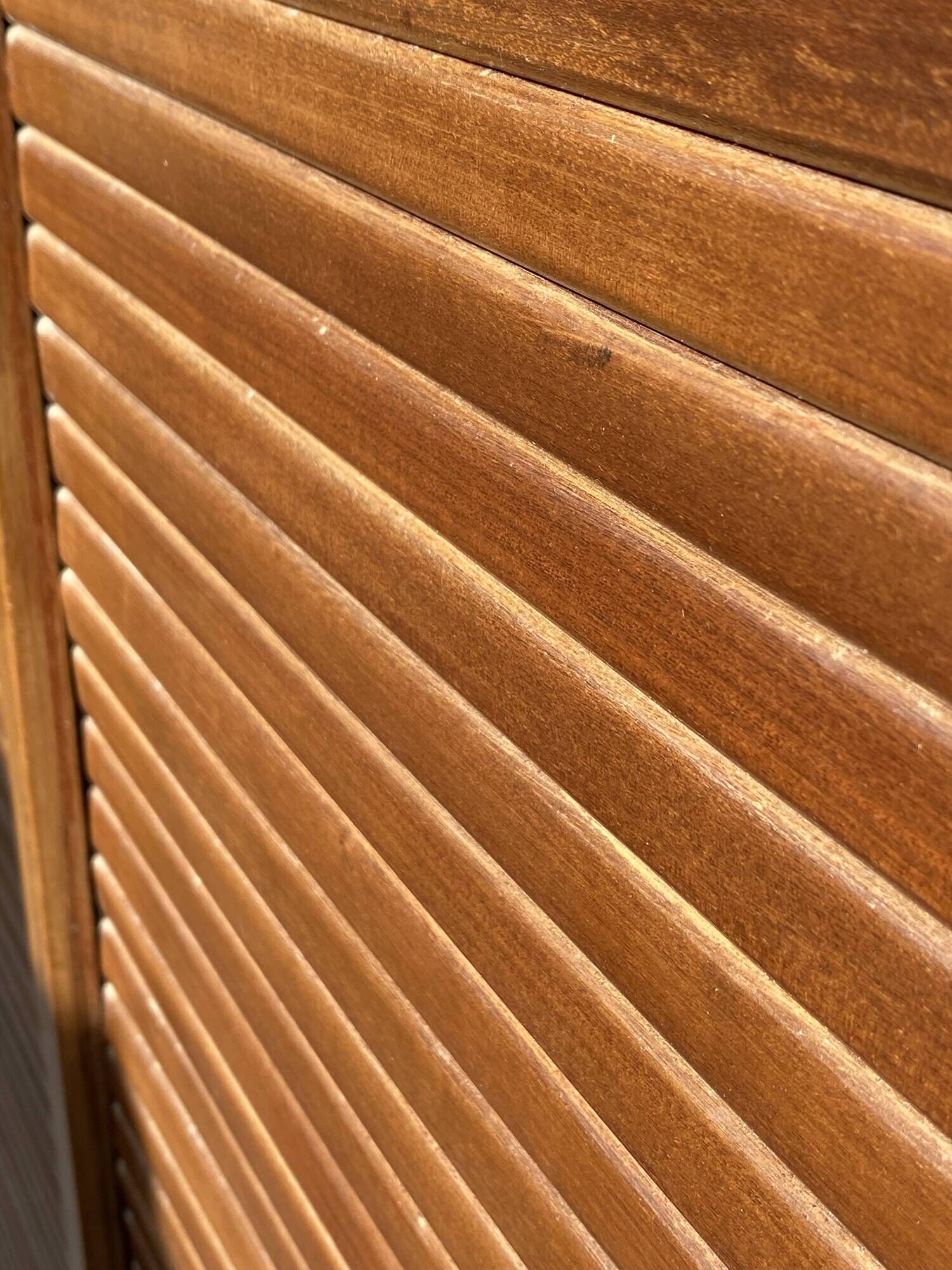 Double-column oak filing cabinet with curtains, 50.