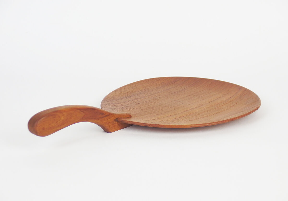 Scandinavian cheese plate in teak by Wiggers