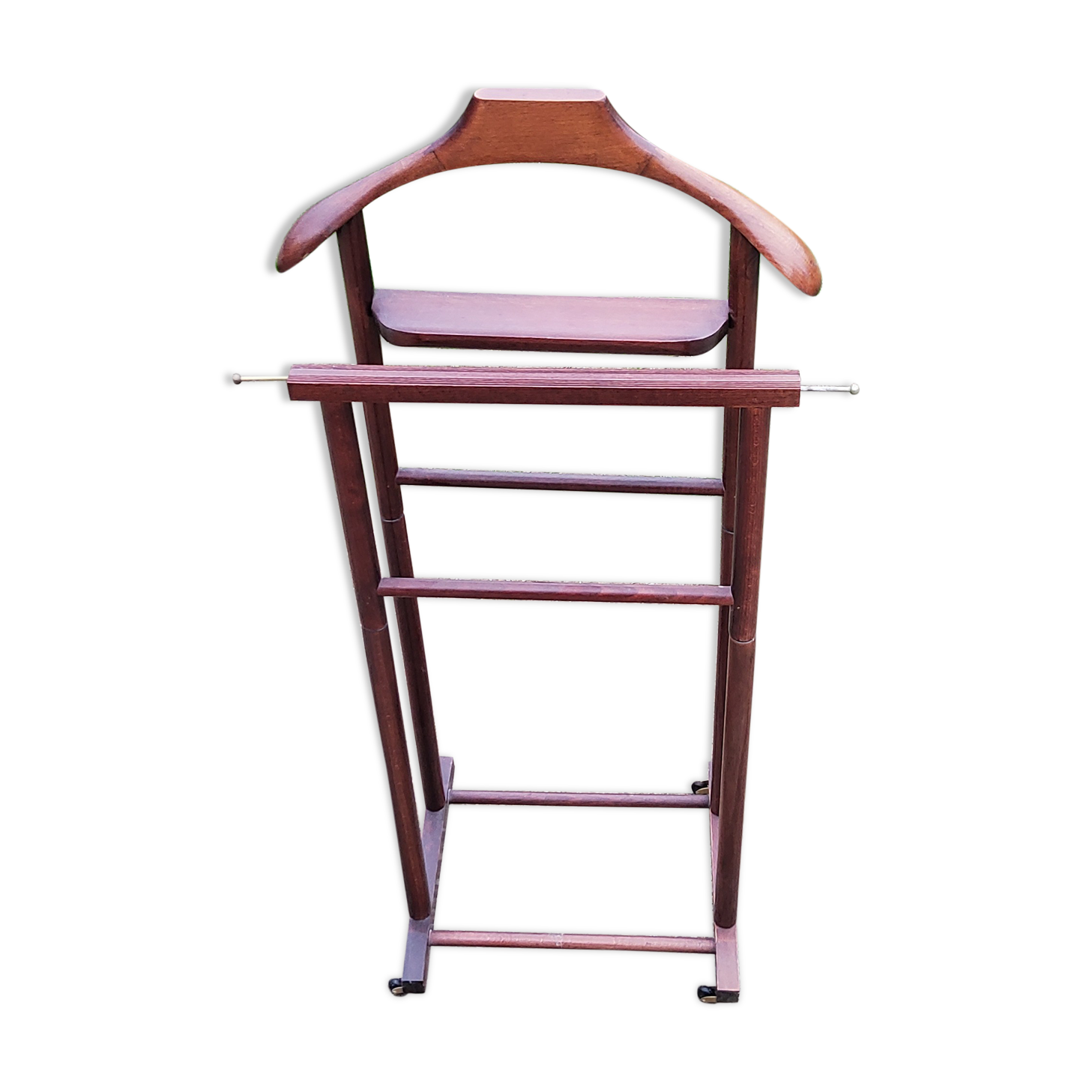 Chamber valet in mahogany tinted beech from the 70s with castors