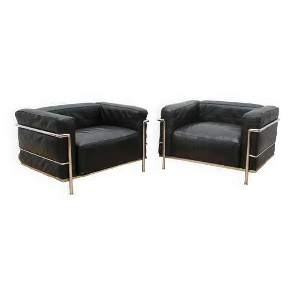 Paire de fauteuils LC3