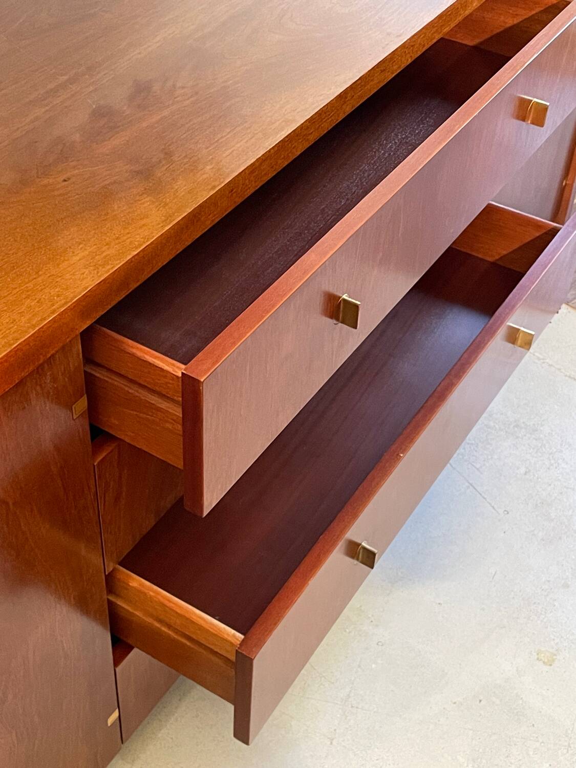 Enfilade design Pierre Balmain, 1980