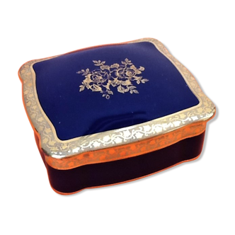 Jewelry box Porcelain Luce Limoges France Gold highlights on blue oven background