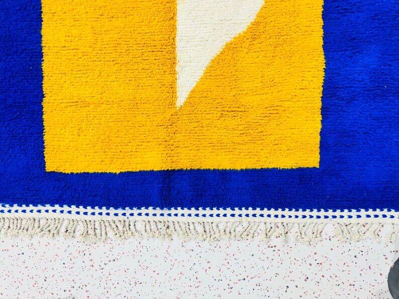 Handmade Berber Beni Ouraine rug, traditionally colored, size 150 x 250