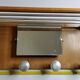 Portemanteau mural en aluminium et bois, 4 patères, de style art déco, 71 cm