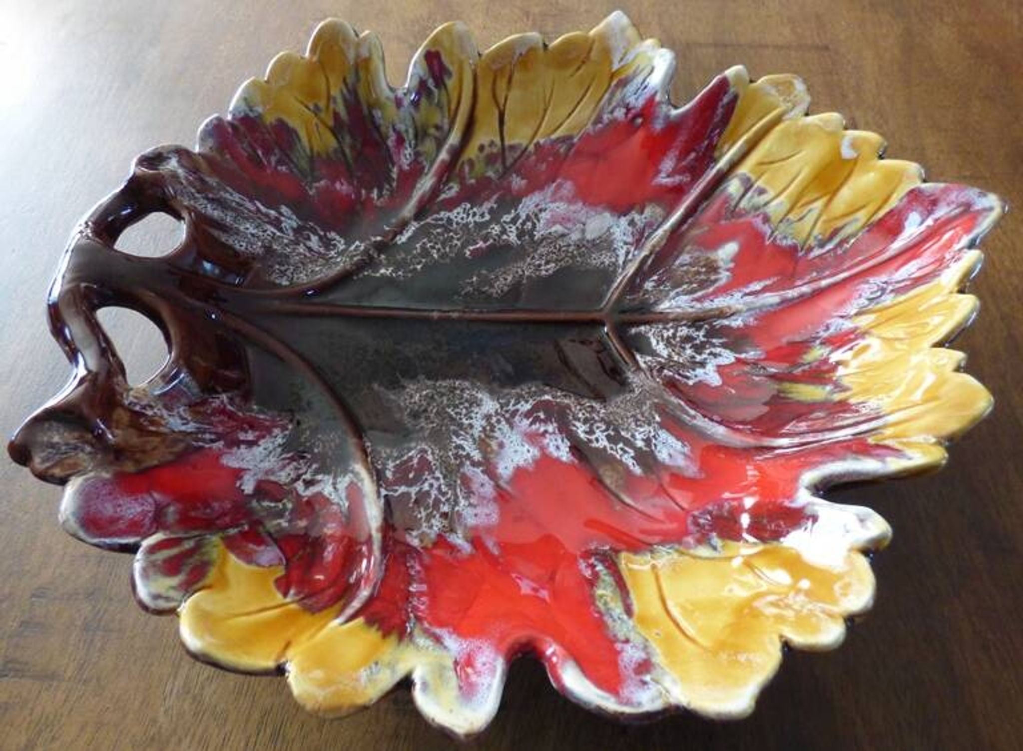 Coupe à fruits en forme de feuille de marque valauris