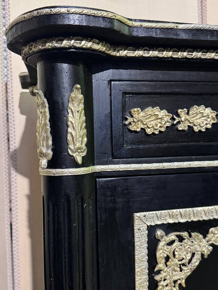 Meuble style Napoléon III "Boulle" en bois laqué