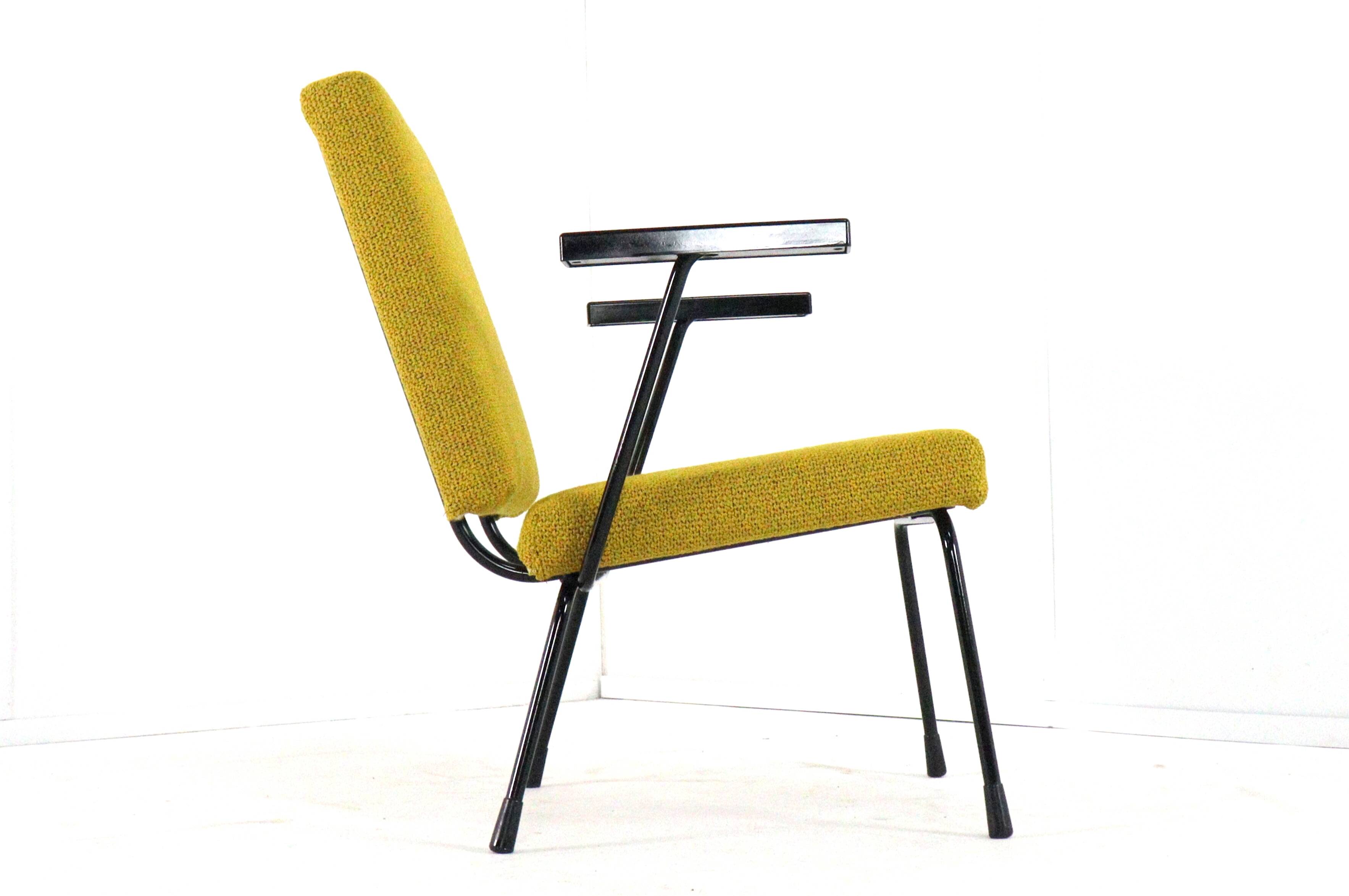 W.H. Rietveld for Gispen armchair model 1401