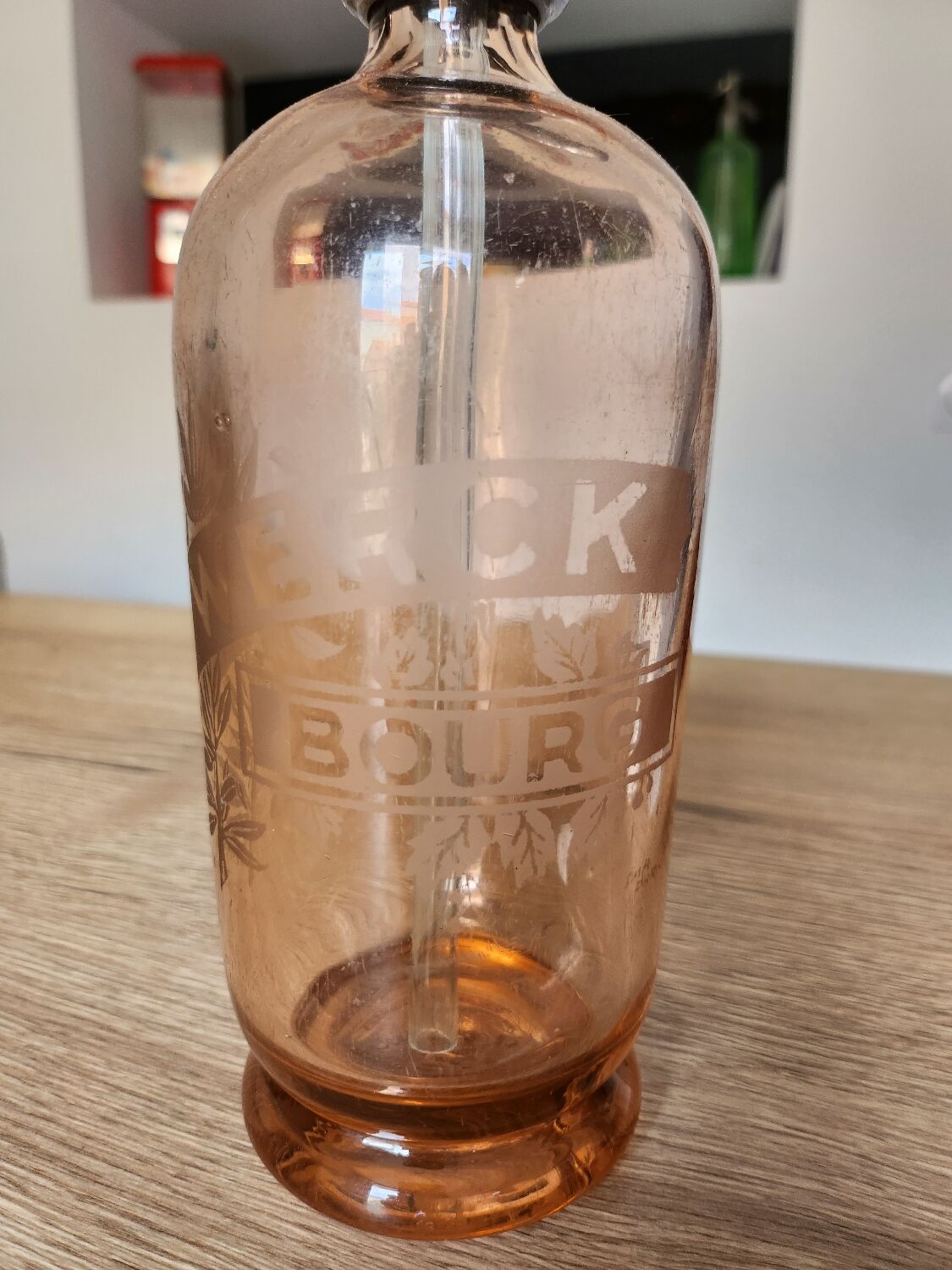 Siphon bottle water from Selz