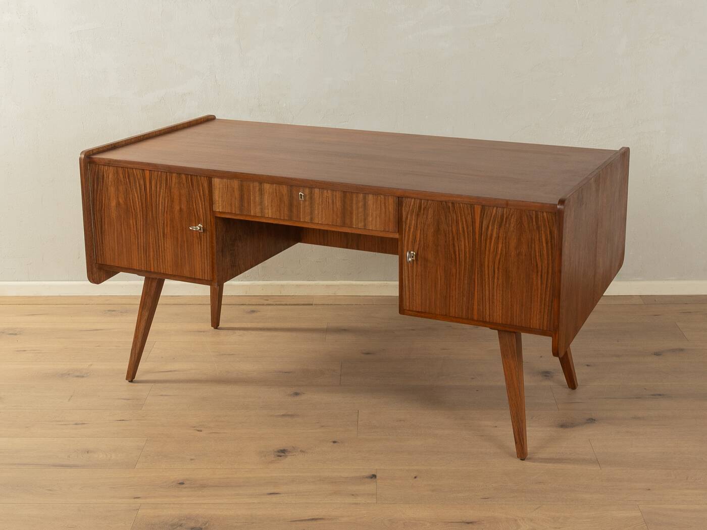 Bureau des années 1950