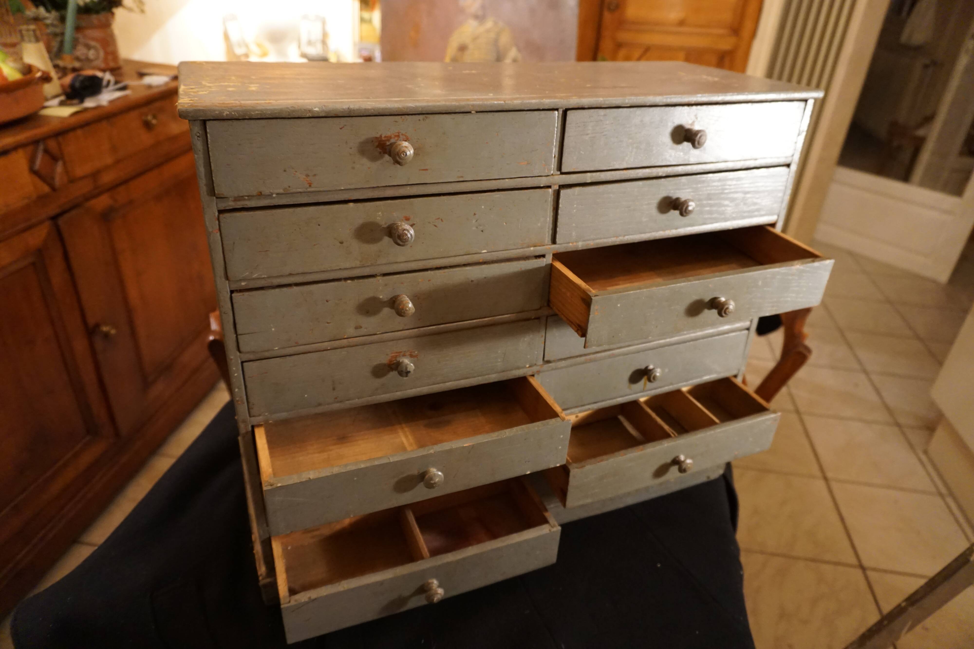 Piece of jeweler's furniture with drawers