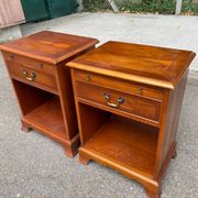 Pair of English yew wood bedside tables – Bradley Made in England 19