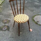 Petite chaise ensoleillée des sixties
