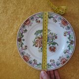Paire d'assiettes en porcelaine