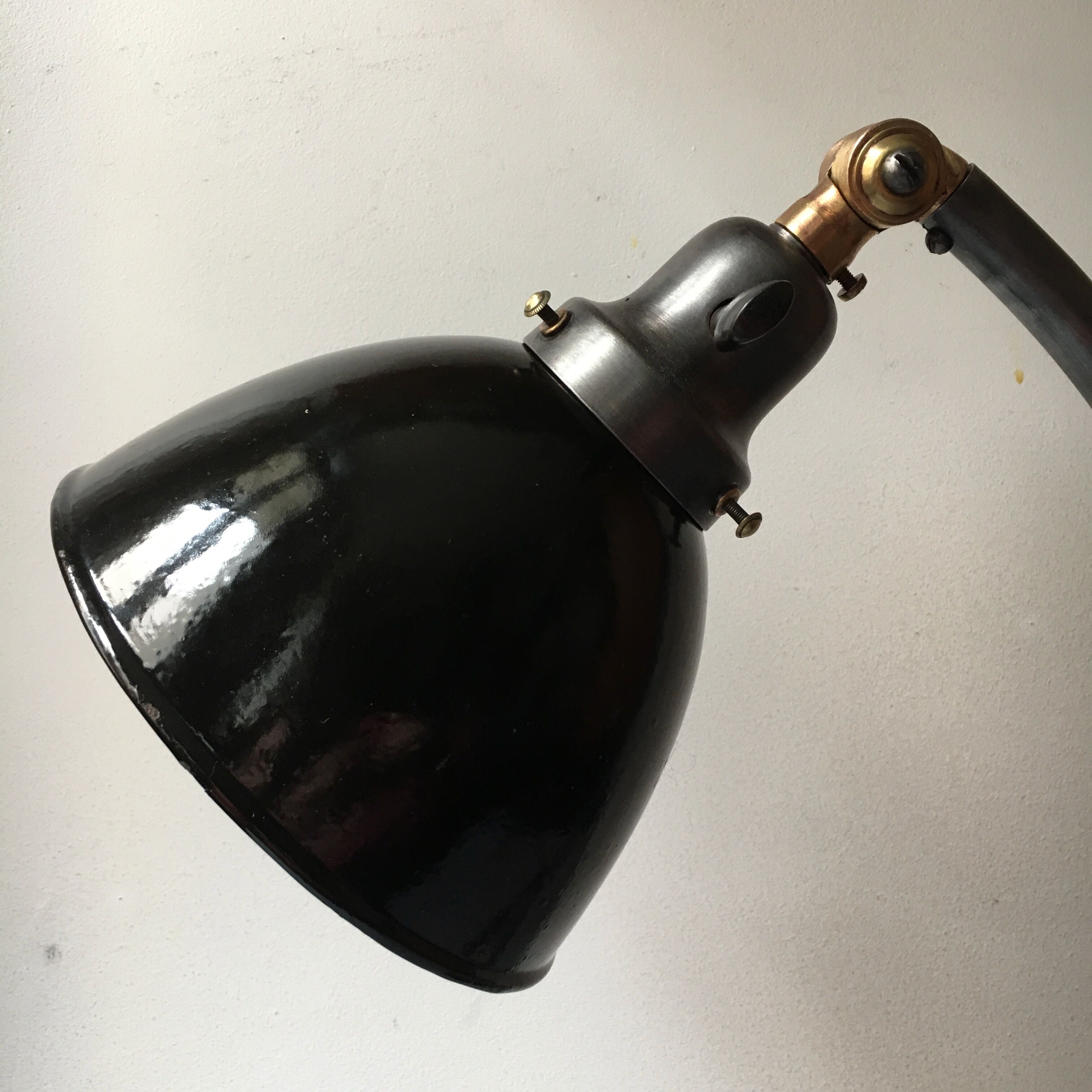 Former bauhaus siemens desk lamp