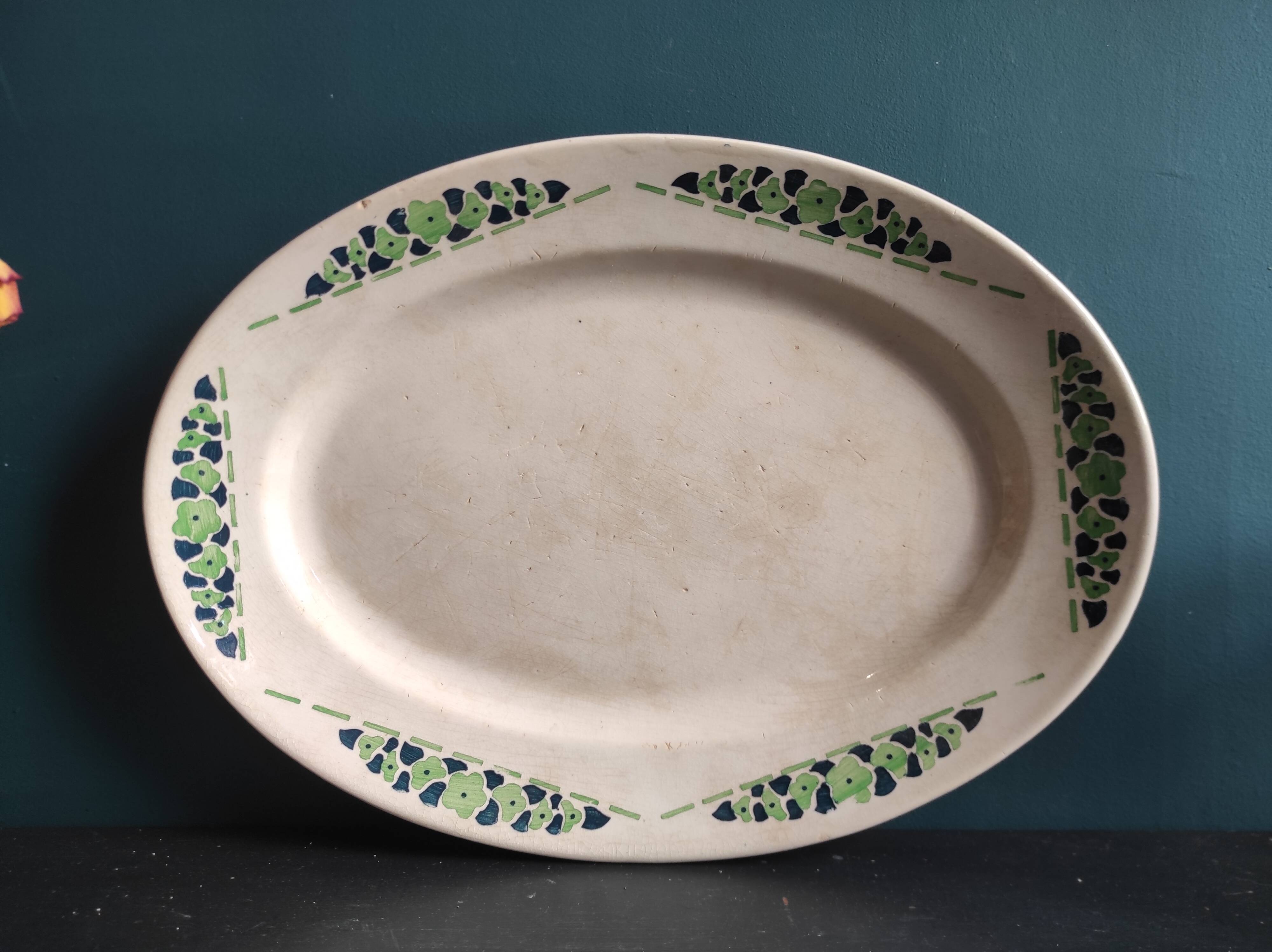 French vintage set of 4 plates, sauce boat and platter, from Longchamps, Cannes model