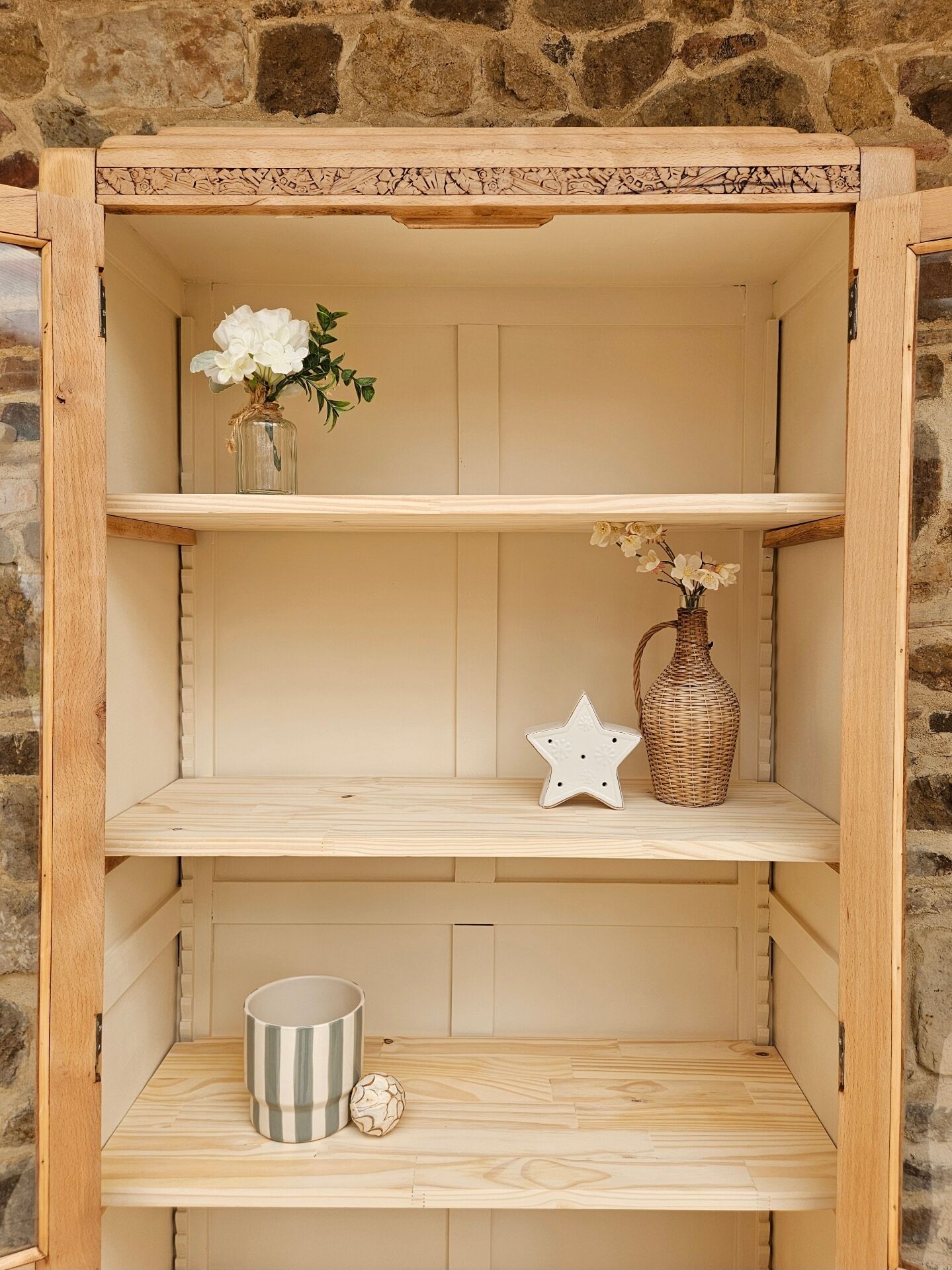 Art Deco display cabinet from Paris