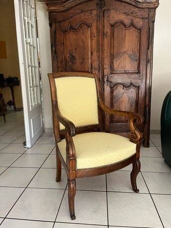 Antique armchair in solid wood – Louis Philippe / Empire style – cream fabric