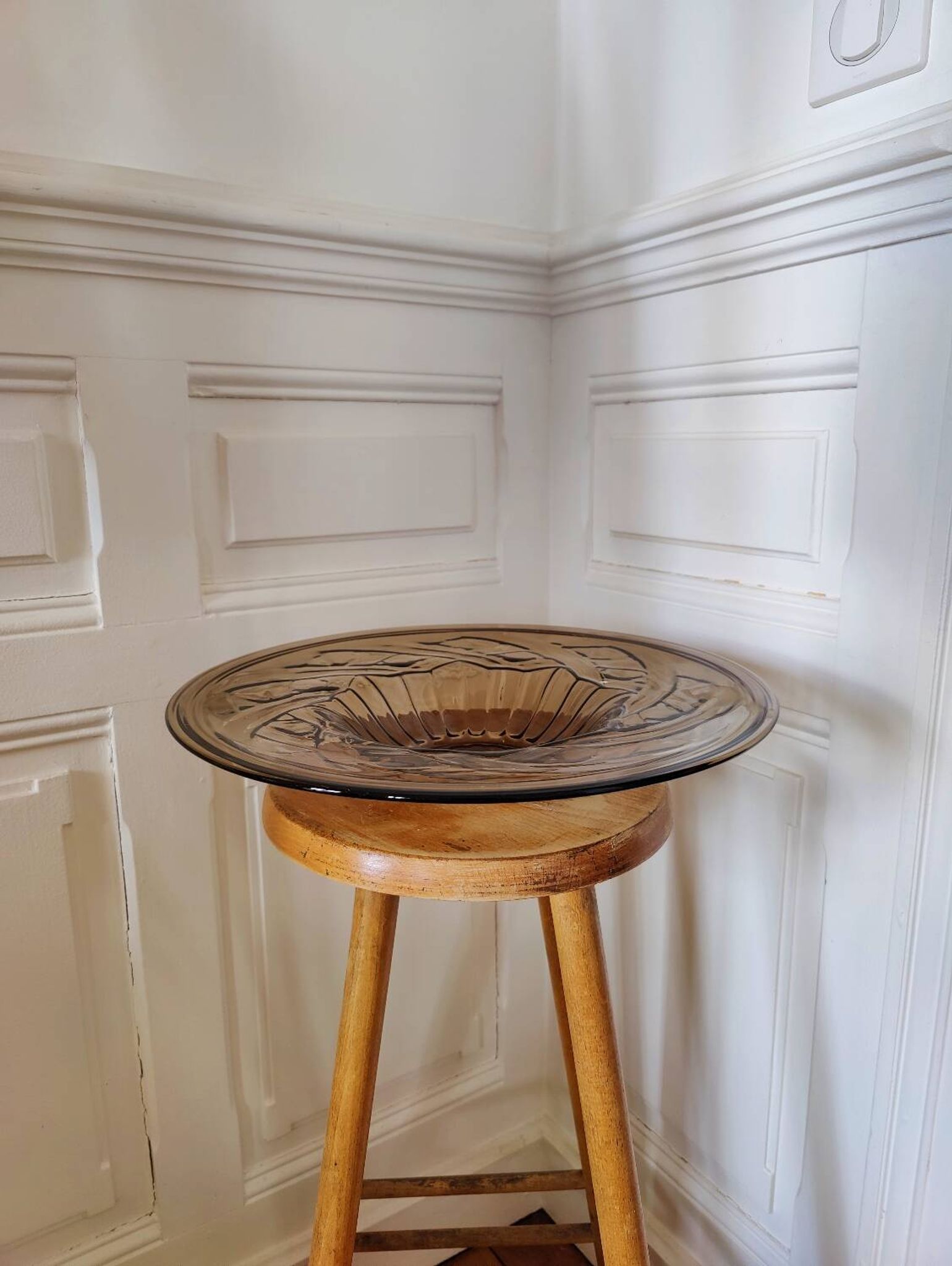 Smoked glass dish