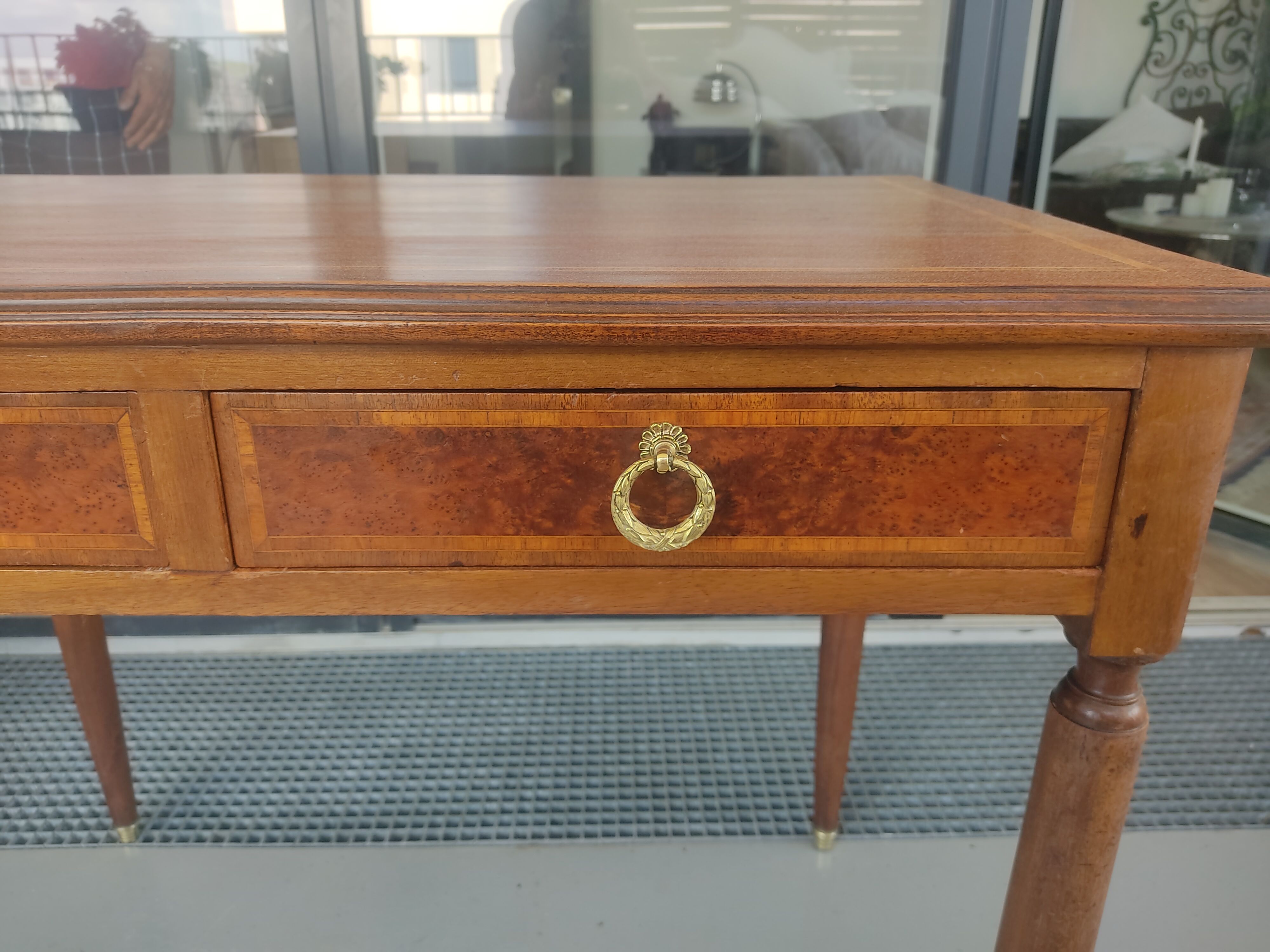 Bureau en bois