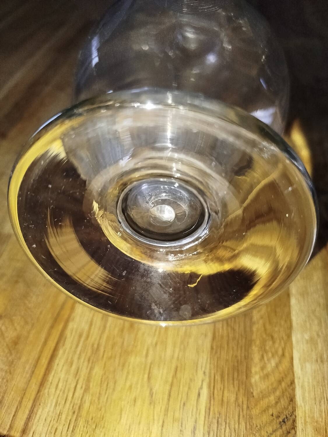 Wine carafe