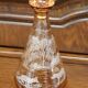 Carafe en verre soufflé moulé à décor de chasse équestre au renard, belle époque