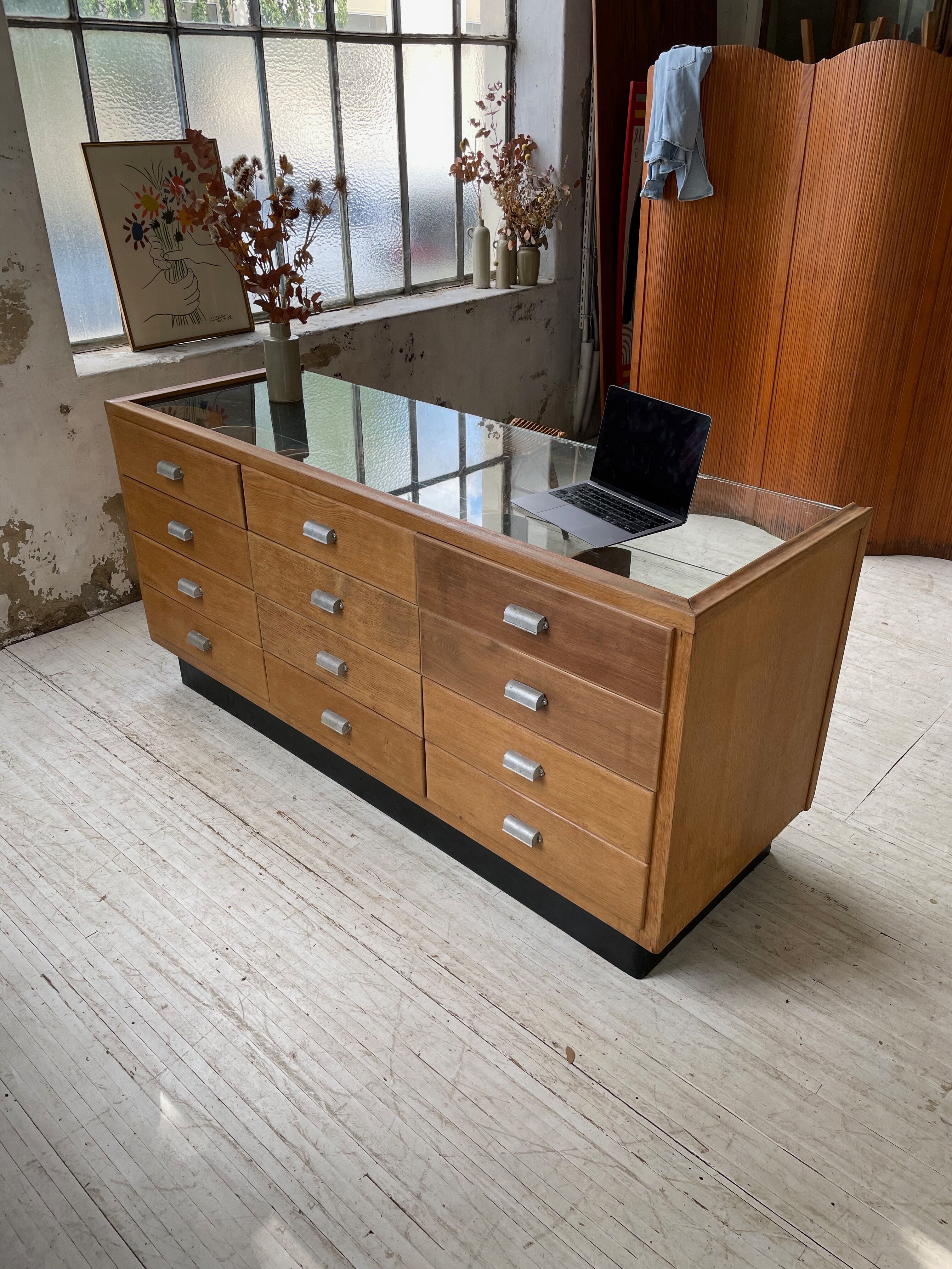 Glass trading post 50s