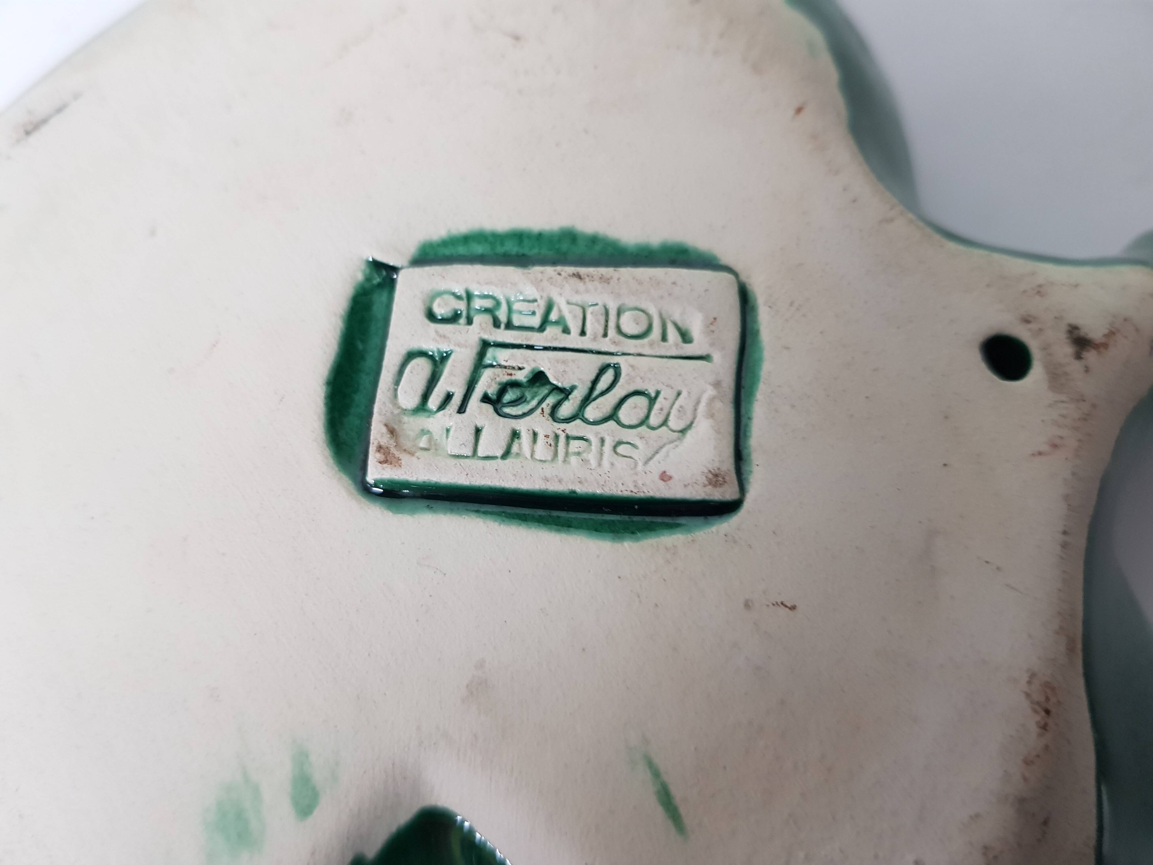 Leaf-shaped ceramic pocket emptier, Ferlay creation (Vallauris)