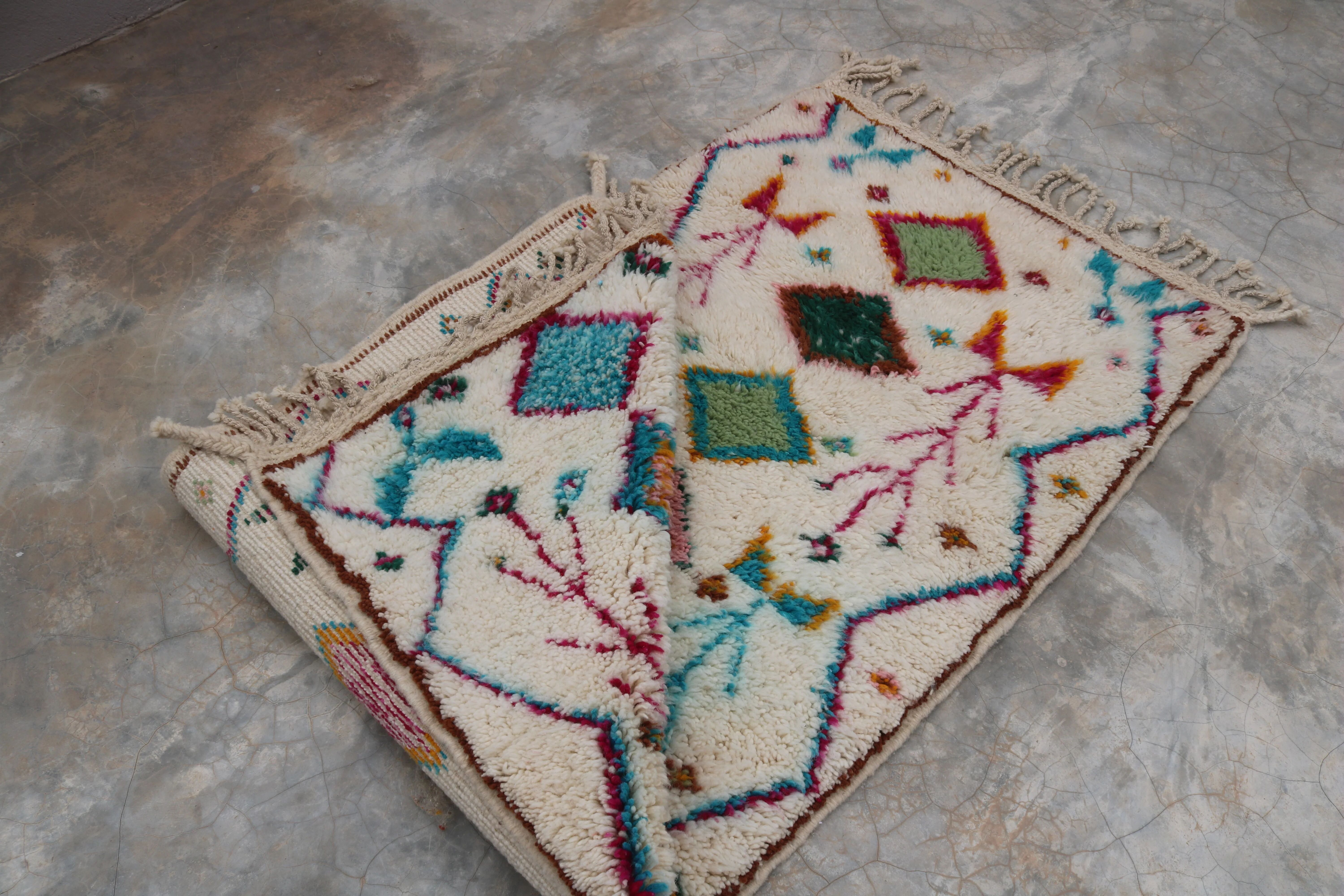 Handwoven coloured wool rug, 190 x 90 cm - R320