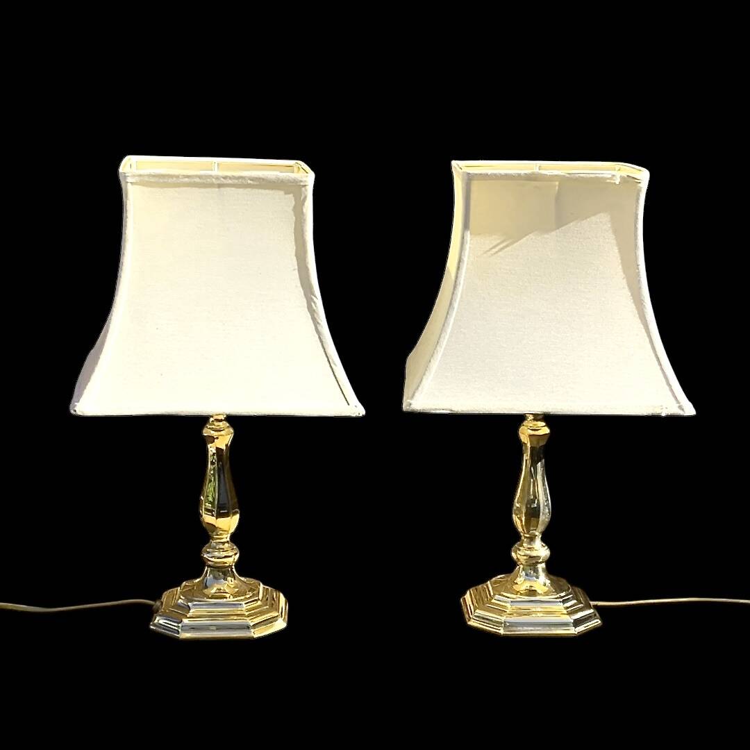 Paire de lampes d’appoint en laiton doré – Massive – années 80