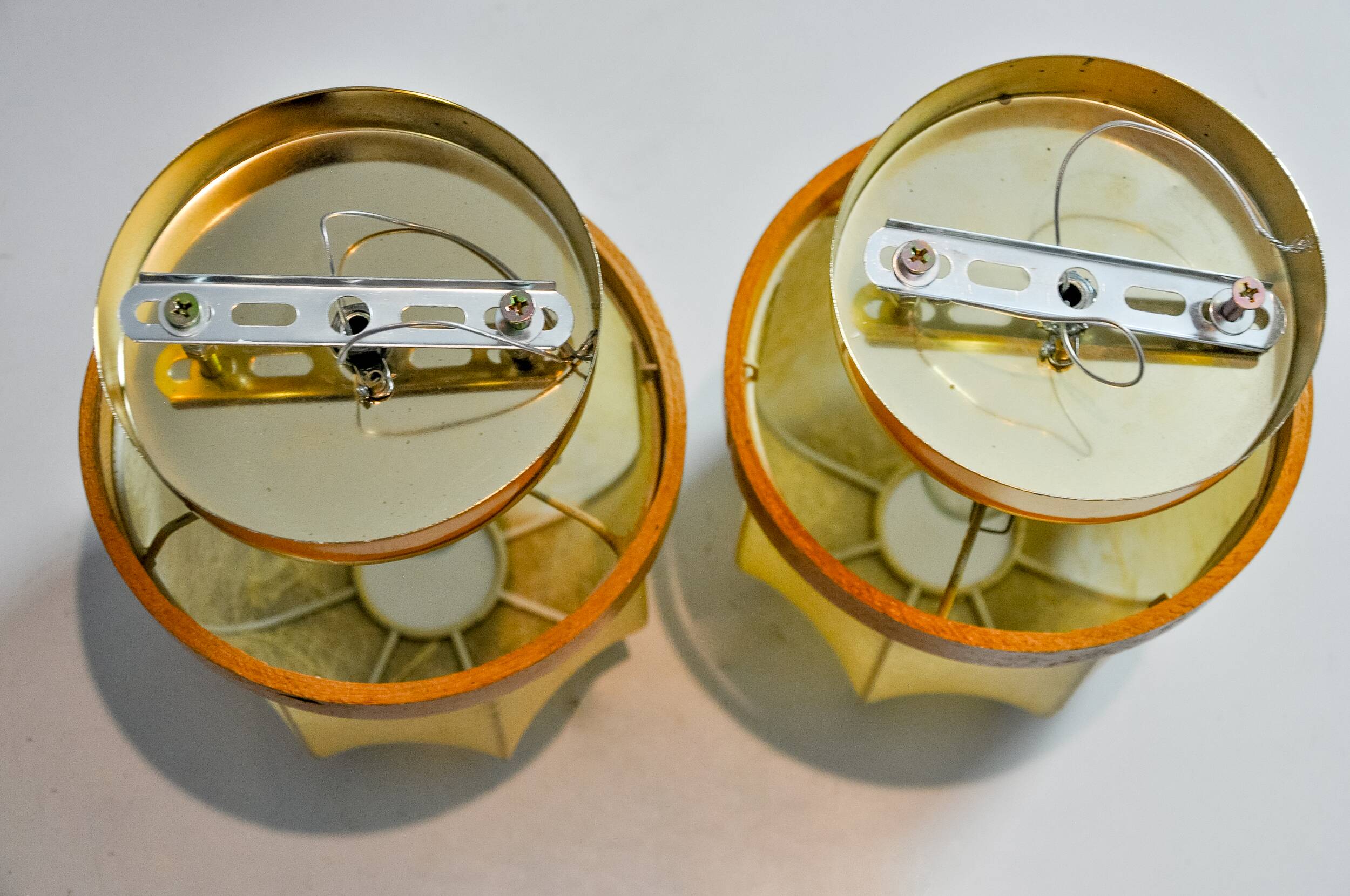 Pair of “cocoon” wall lights, Italy, 1970