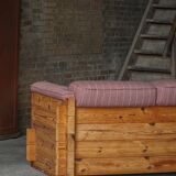 Modern Danish three-seater canapé in pomeranian pine and wool, by Christian IV, 1970s.