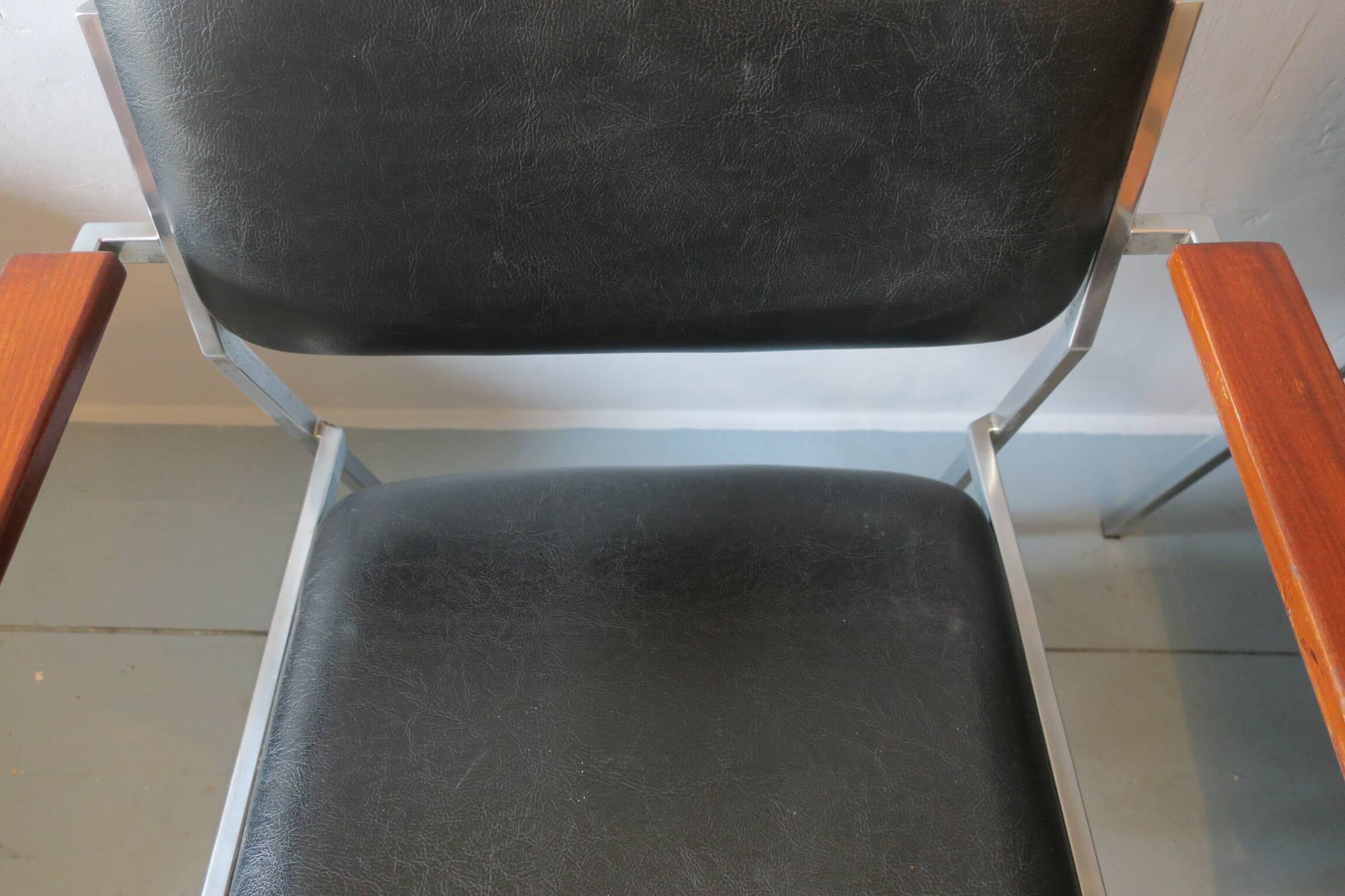 Pair of Gijs van der Sluis model 57 armchairs, Netherlands 1960s