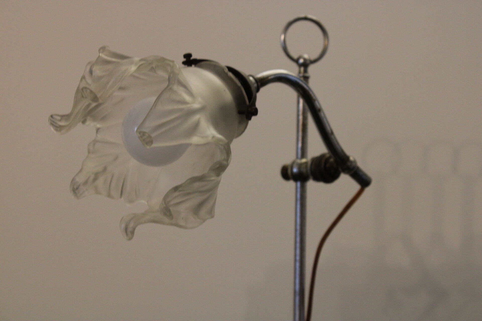 Orientable office lamp