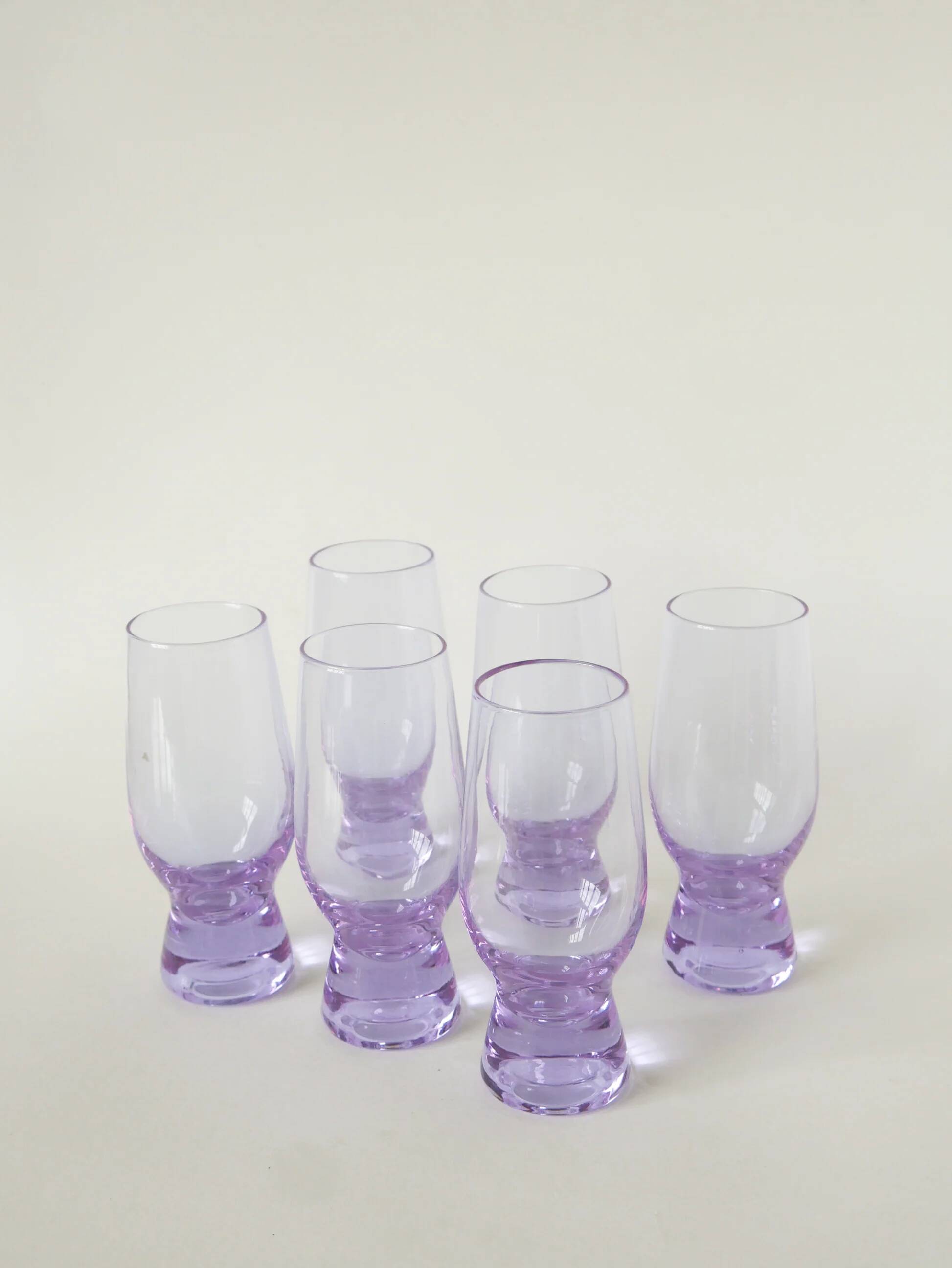 Set of 6 lilac cocktail glasses, Italian design, 1980.