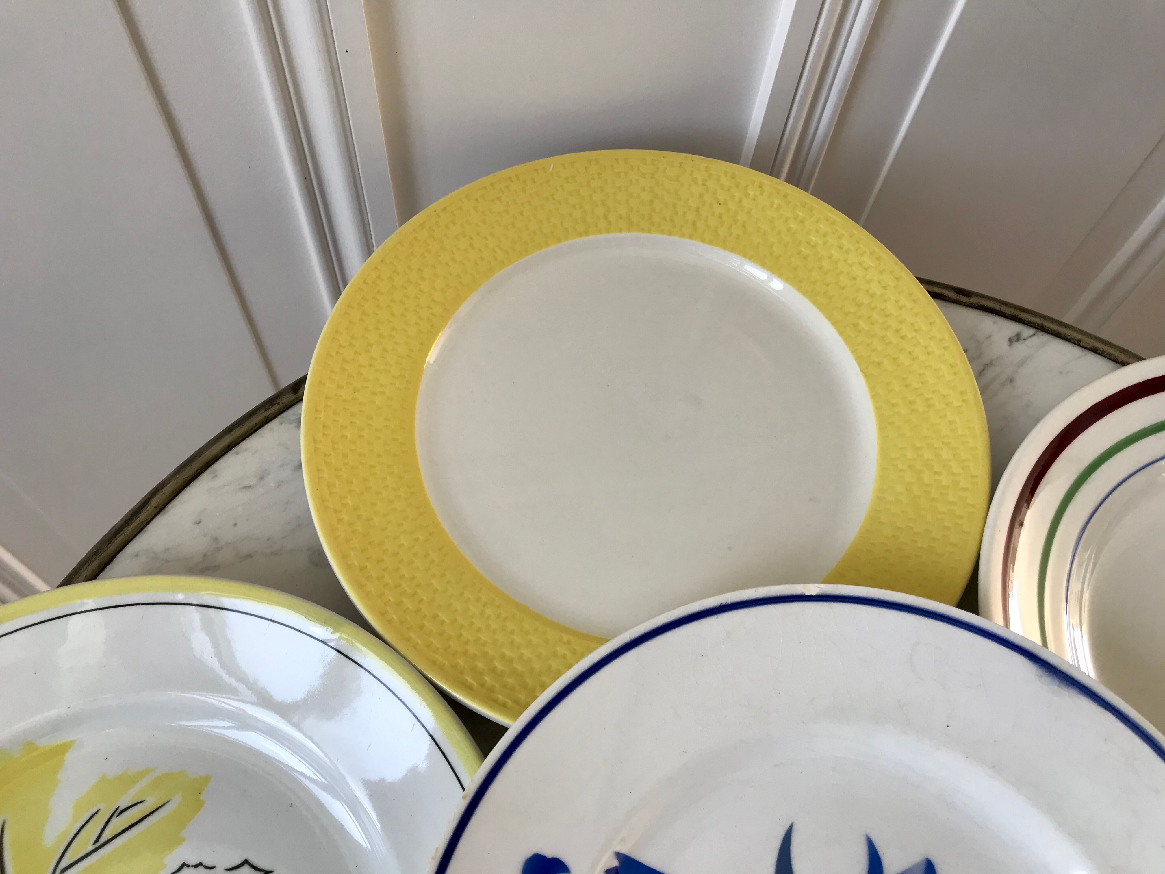 Set of 6 flat plates mismatched Digoin Sarreguemines and Gien years 30-40