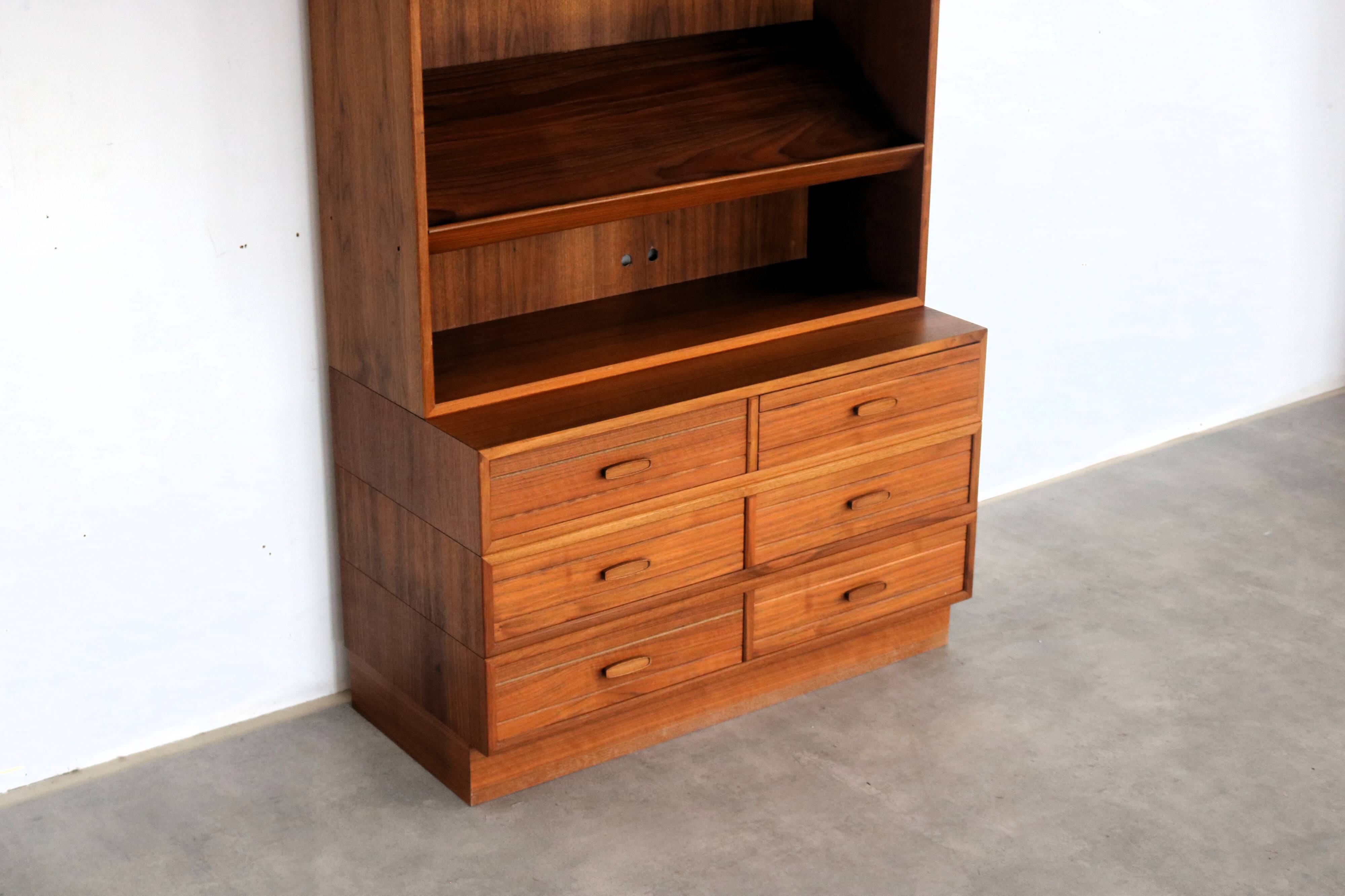 Vintage wall unit | wall cabinet | 1960s | modular