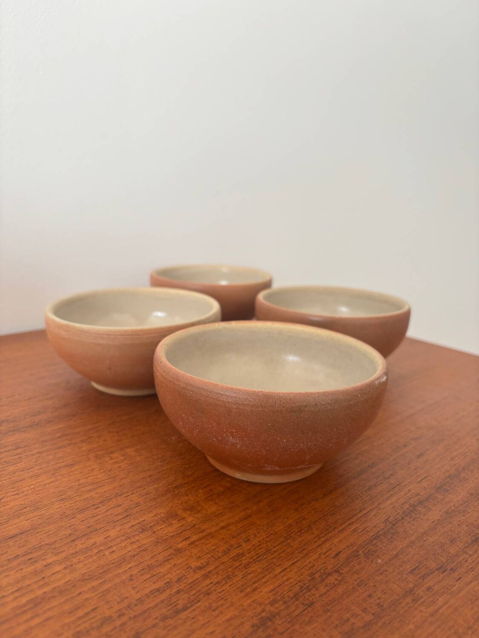 Set of 4 vintage stoneware bowls – terracotta tones – natural raw spirit