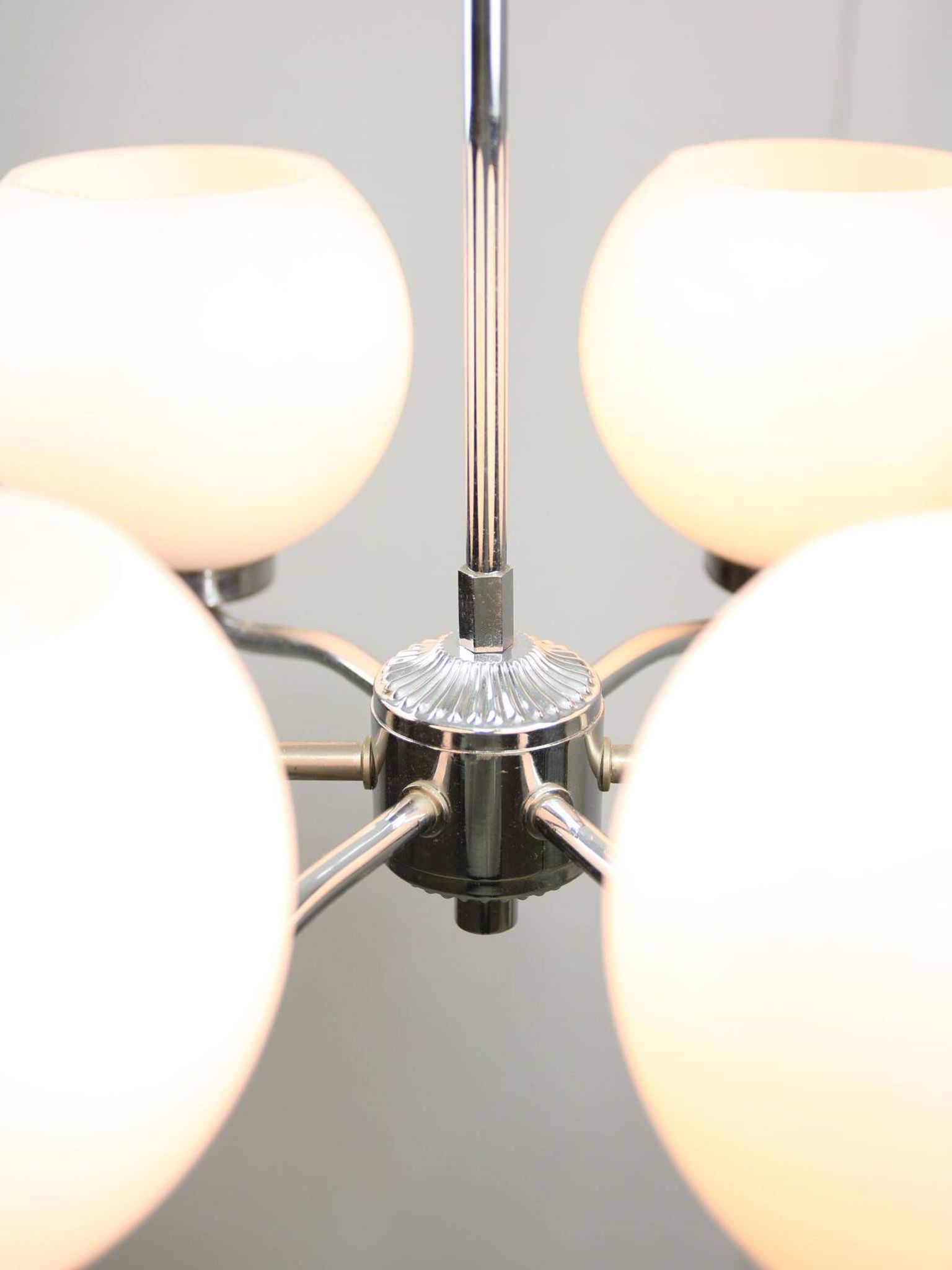 Lustre vintage en chrome et opaline, italie, 1970s