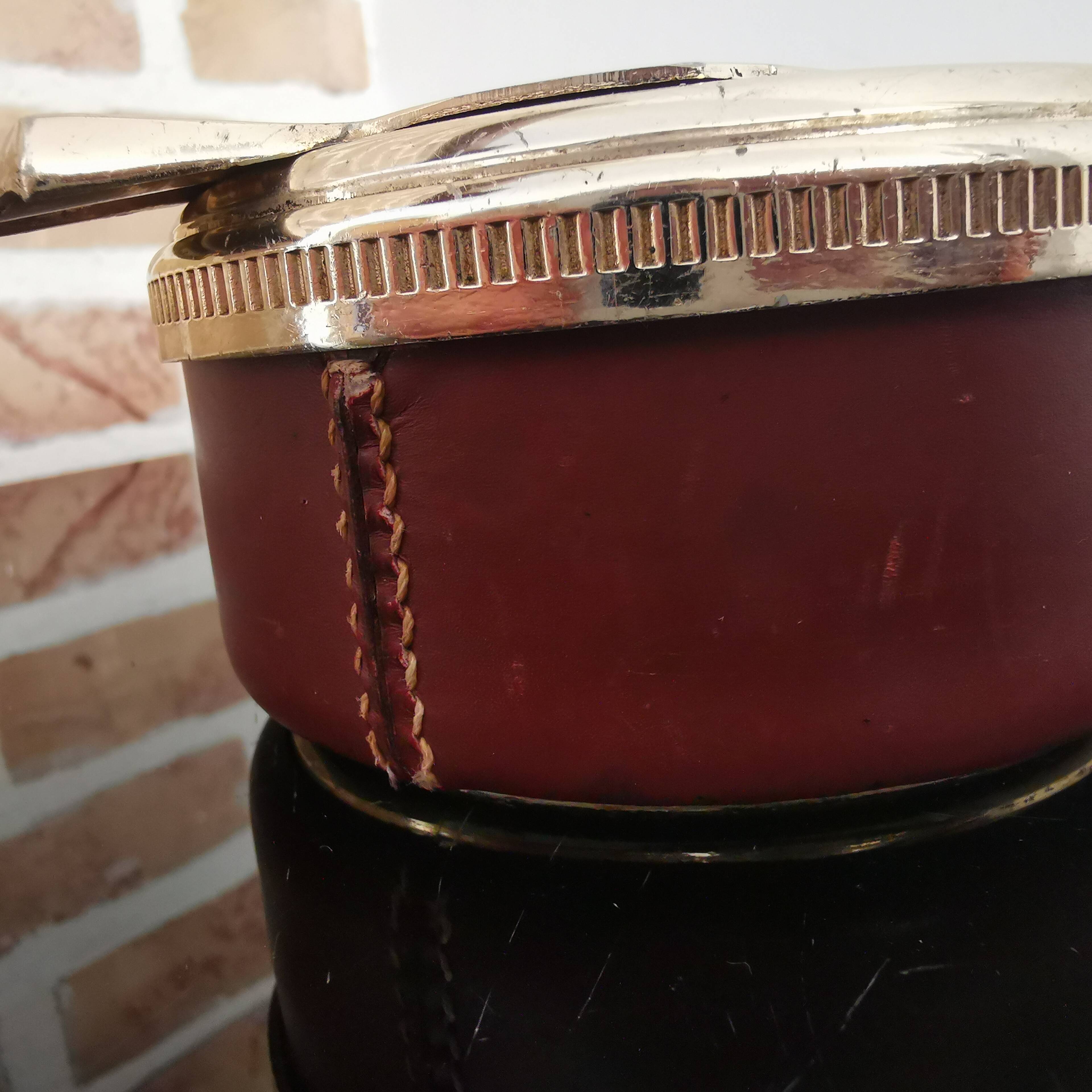 1950s Flamidor Diplomate style ashtray covered in leather with brass tray